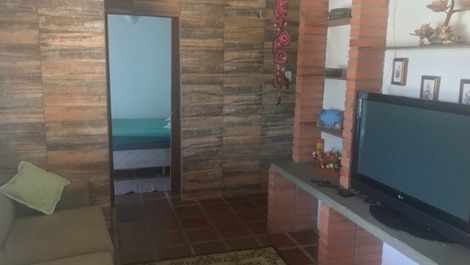 Ótima casa com piscina, 3 quartos com AC, Wi-Fi,70m do mar