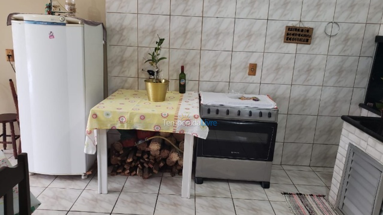 Casa para aluguel de temporada em São Francisco do Sul (Enseada)