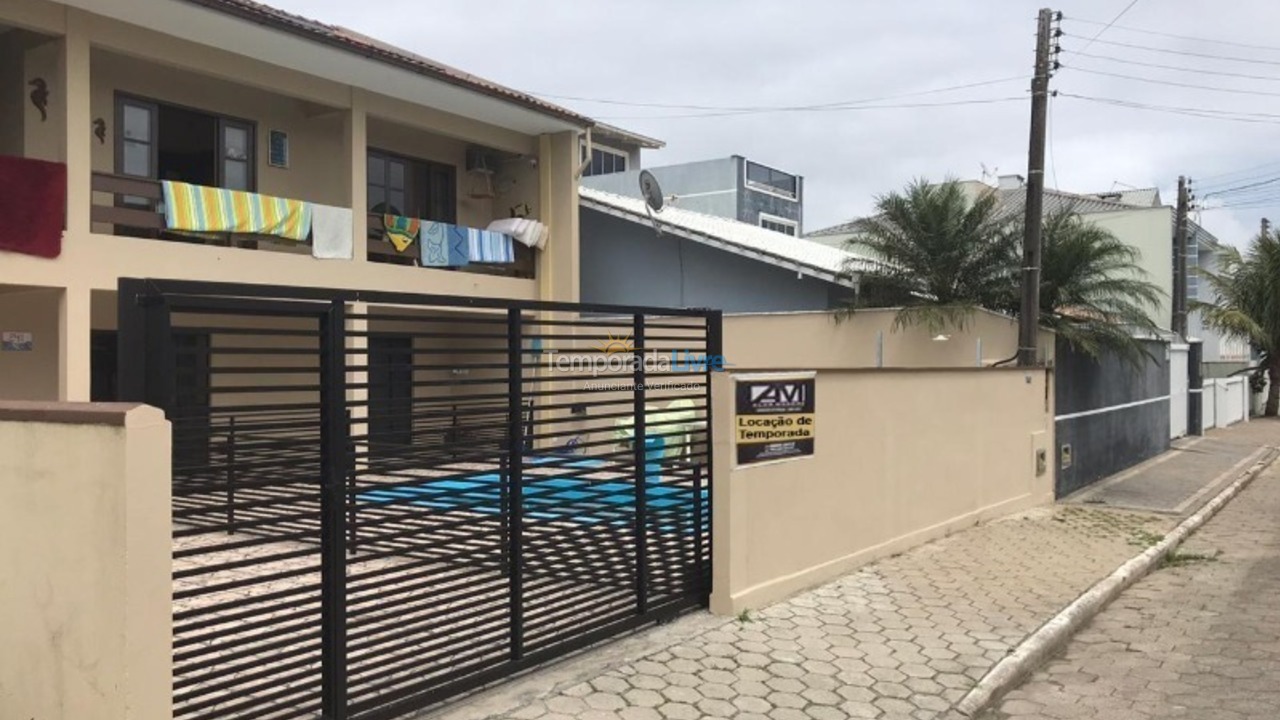 Casa para aluguel de temporada em São Francisco do Sul (Enseada)