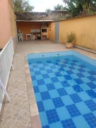 Condomínio Fechado 300mt da Praia