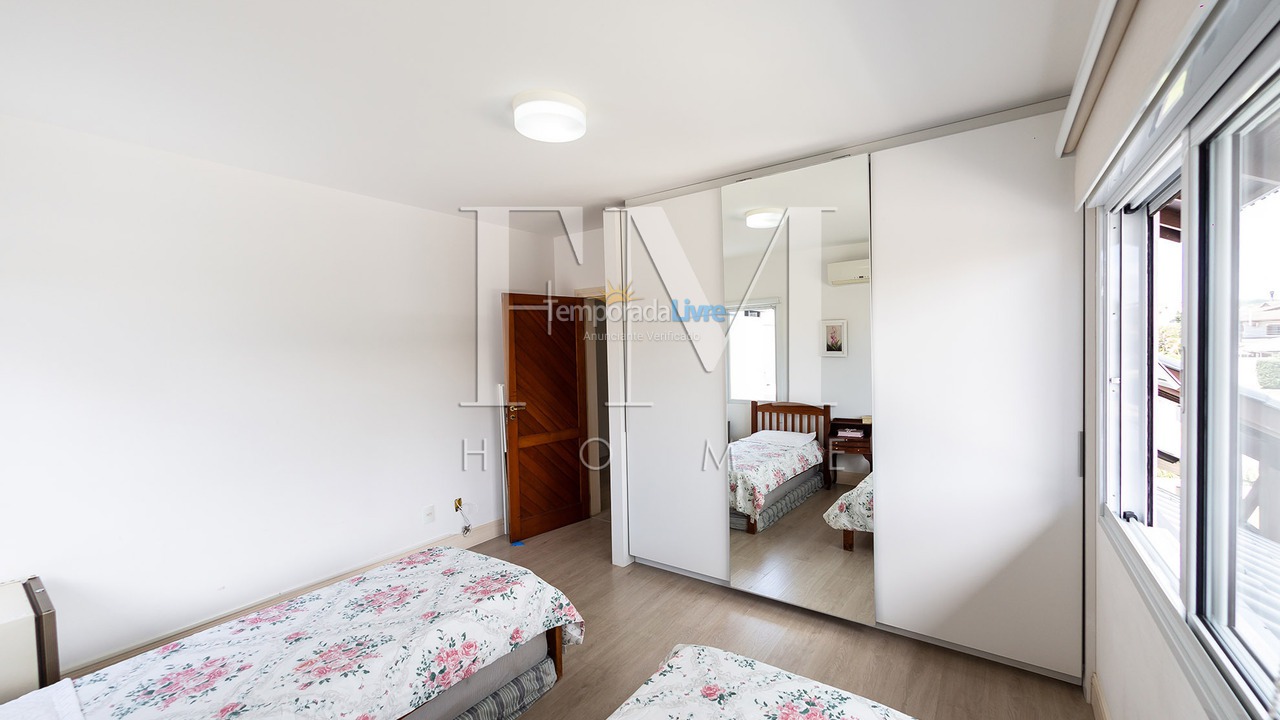 Casa para alquiler de vacaciones em Florianopolis (Jurerê Internacional)