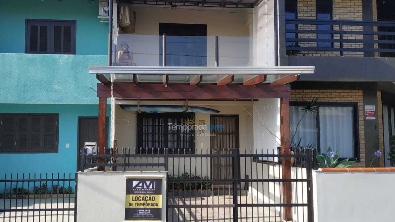 Casa para alquiler de vacaciones em São Francisco do Sul (Prainha)