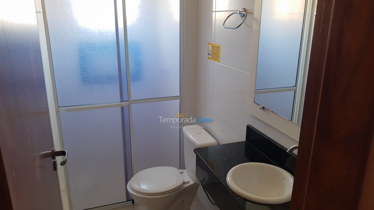 Apartamento para aluguel de temporada em Governador Celso Ramos (Praia de Palmas)