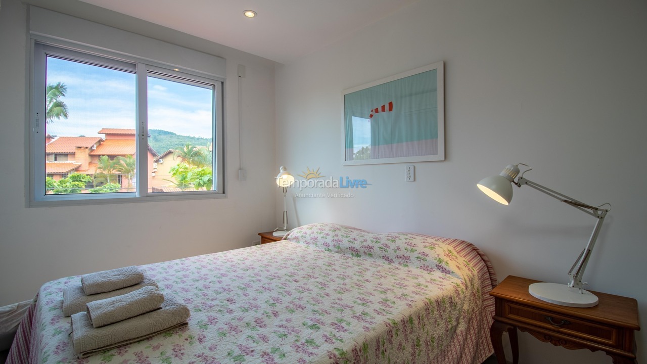 Casa para aluguel de temporada em Florianópolis (Jurere Tradicional)