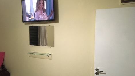 TV 32 polegadas quarto de casal