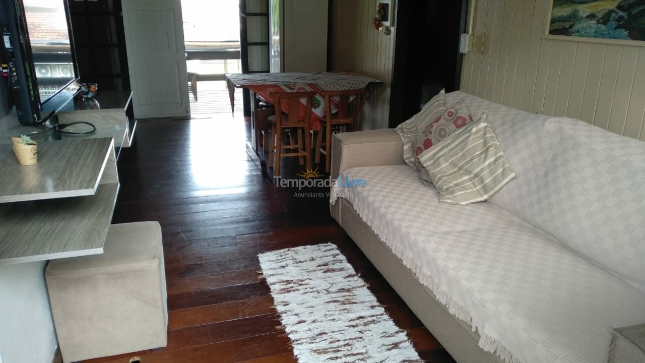 Casa para alquiler de vacaciones em Bombinhas (Praia de Quatro Ilhas)