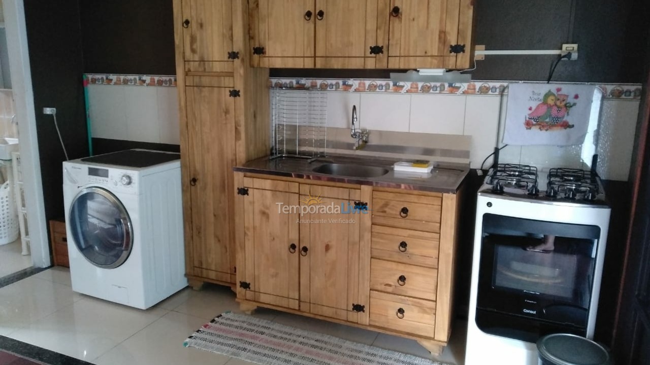 Casa para alquiler de vacaciones em Bombinhas (Praia de Quatro Ilhas)