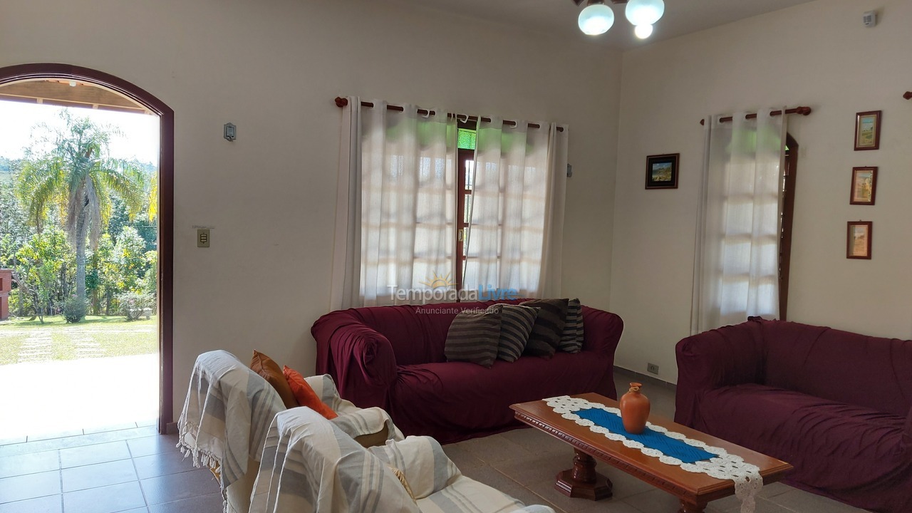 Chácara / sítio para aluguel de temporada em São Roque (Fazenda Rincão Saboó)