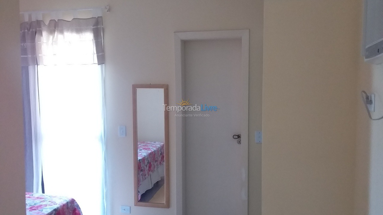 Apartamento para aluguel de temporada em Guarujá (Enseada)