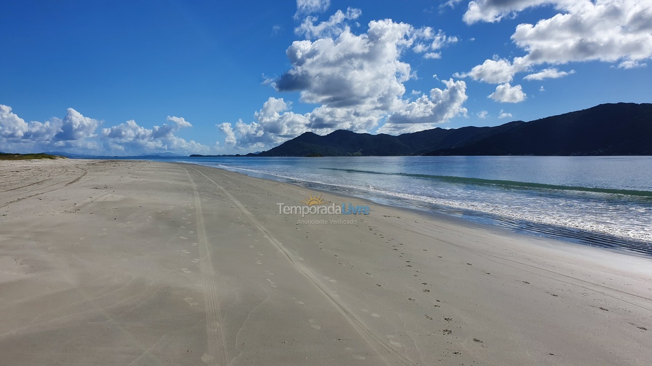 Casa para aluguel de temporada em Palhoça (Praia do Sonho)