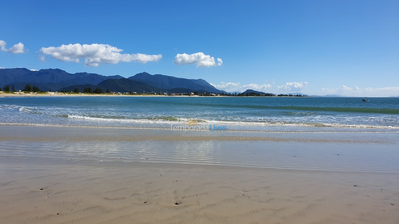 Casa para aluguel de temporada em Palhoça (Praia do Sonho)