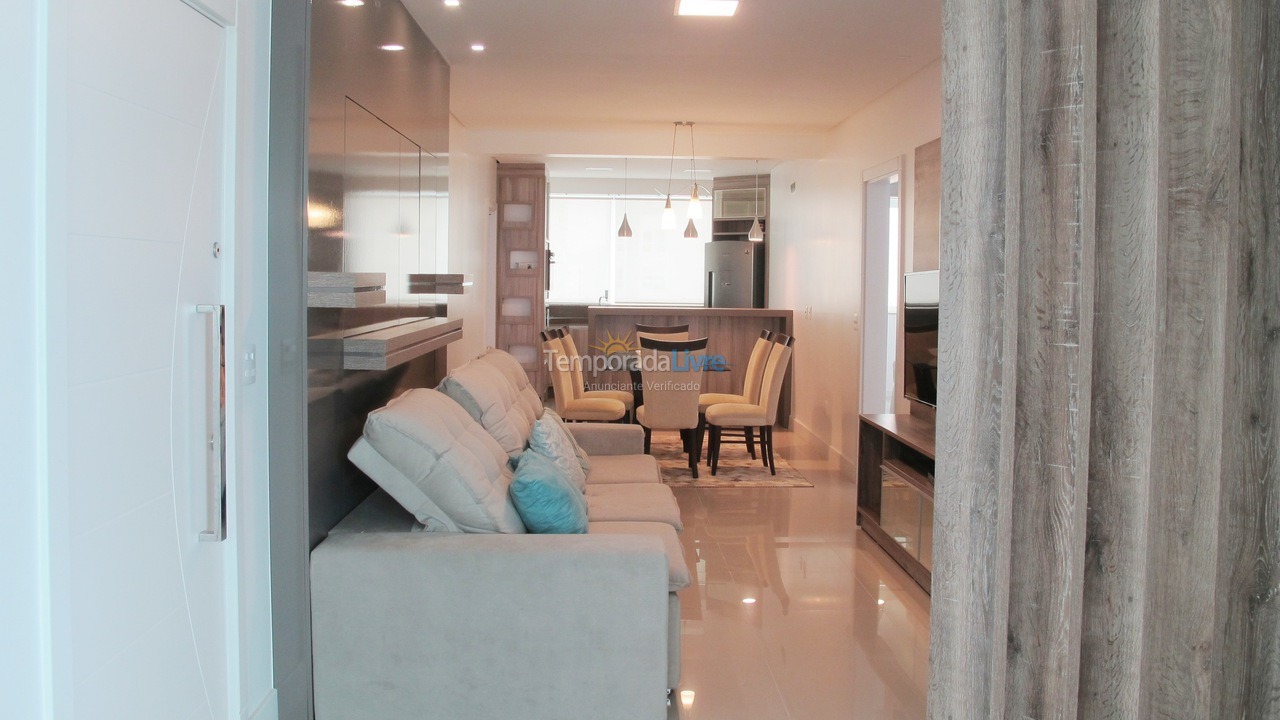 Apartamento para aluguel de temporada em Itapema (Meia Praia)