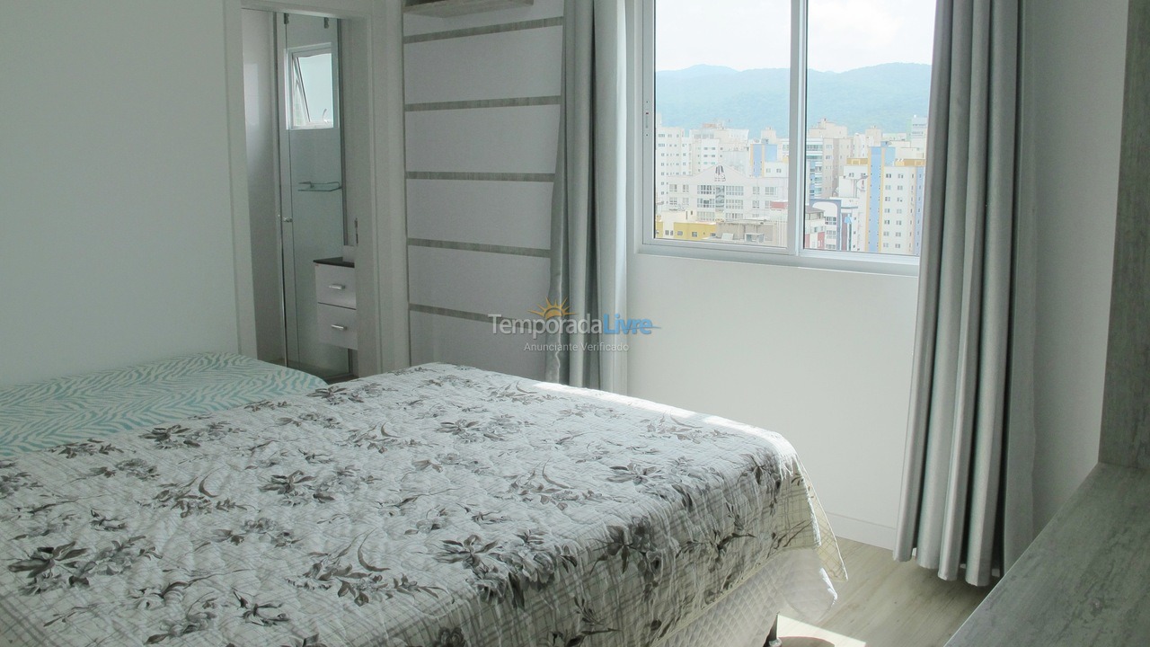 Apartamento para aluguel de temporada em Itapema (Meia Praia)