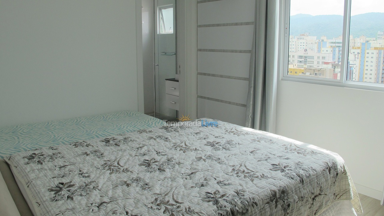 Apartamento para aluguel de temporada em Itapema (Meia Praia)