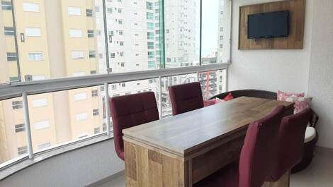 Apartamento de 03 habitaciones en el segundo bloque