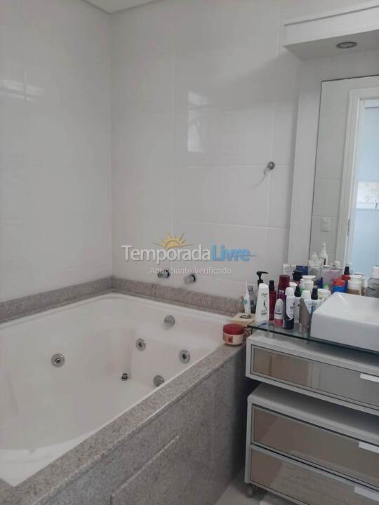 Apartamento para alquiler de vacaciones em Itapema (Meia Praia)