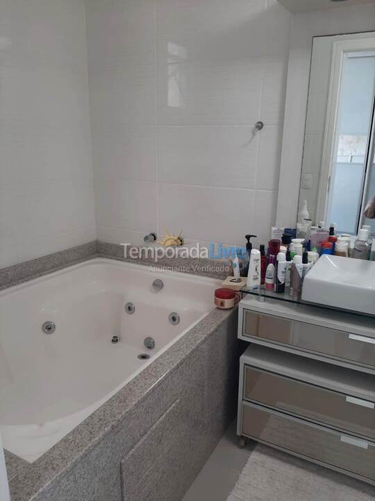 Apartamento para alquiler de vacaciones em Itapema (Meia Praia)