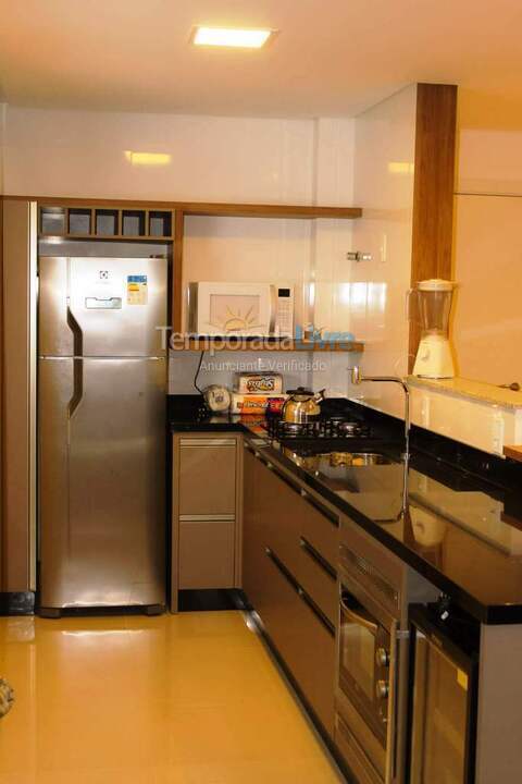 Apartamento para alquiler de vacaciones em Governador Celso Ramos (Praia de Palmas)