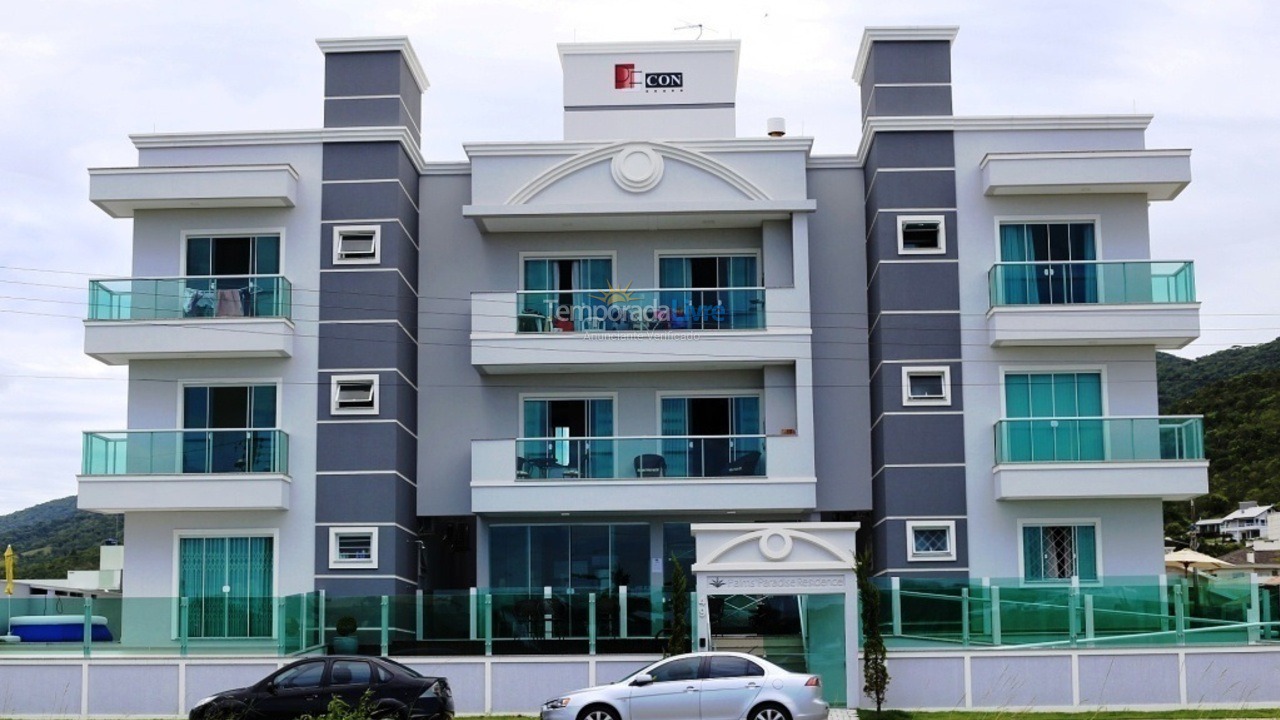 Apartamento para alquiler de vacaciones em Governador Celso Ramos (Praia de Palmas)