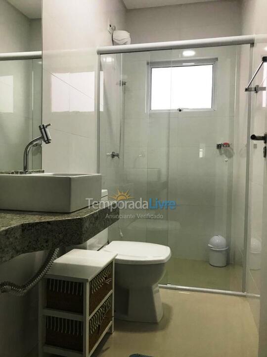 Apartamento para alquiler de vacaciones em Governador Celso Ramos (Praia de Palmas)