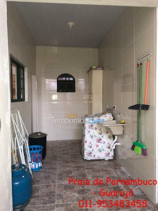 Casa para aluguel de temporada em Guarujá (Praia do Pernambuco)