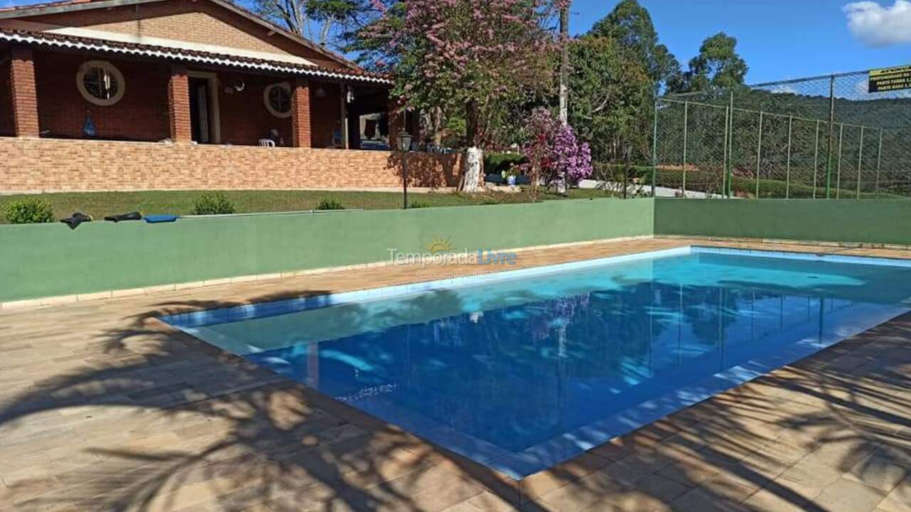 Chácara / sítio para aluguel de temporada em Nazaré Paulista (Ribeirao Acima)