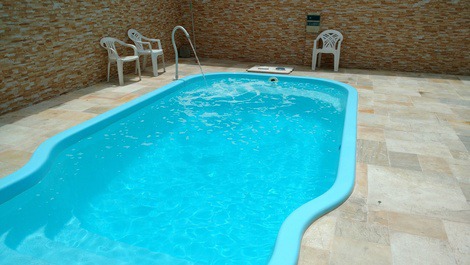 Piscina Igui equipada hidrojato