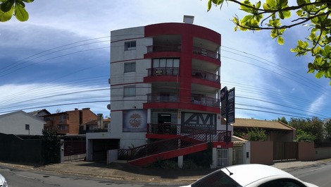 HERMOSA COBERTURA FRENTE AL MAR CON PISCINA, WI-FI, AC EN LAS HABITACIONES