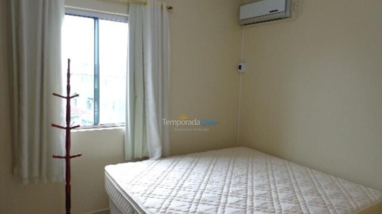 Apartamento para aluguel de temporada em São Francisco do Sul (Enseada)