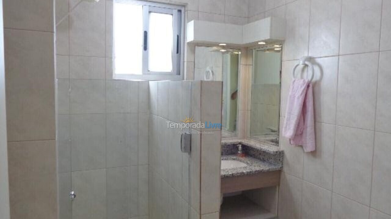 Apartamento para aluguel de temporada em São Francisco do Sul (Enseada)