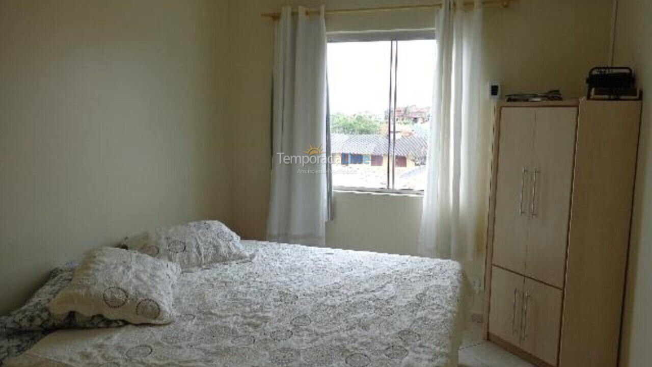 Apartamento para aluguel de temporada em São Francisco do Sul (Enseada)