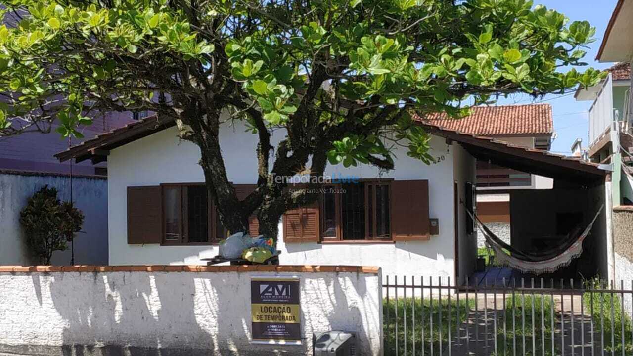 House for vacation rental in São Francisco do Sul (Enseada)