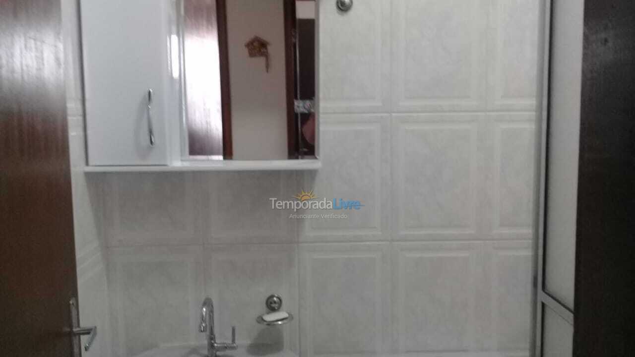 Apartamento para aluguel de temporada em Ubatuba (Maranduba)