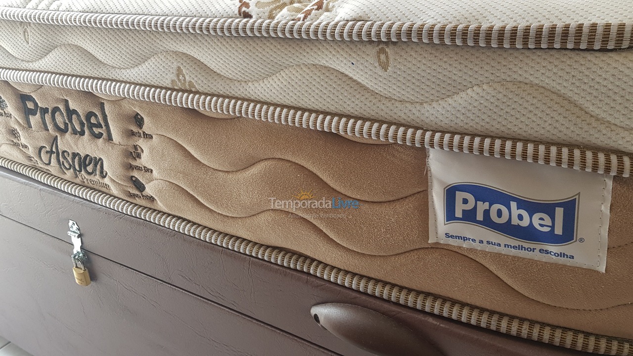 Apartamento para aluguel de temporada em Guarujá (Pitangueiras)