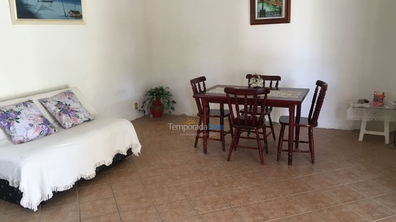 House for vacation rental in Maricá (Ponta Grossa Marica)