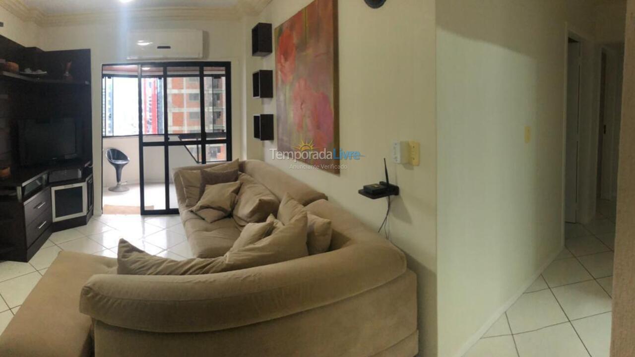 Apartamento para aluguel de temporada em Itapema (Meia Praia)