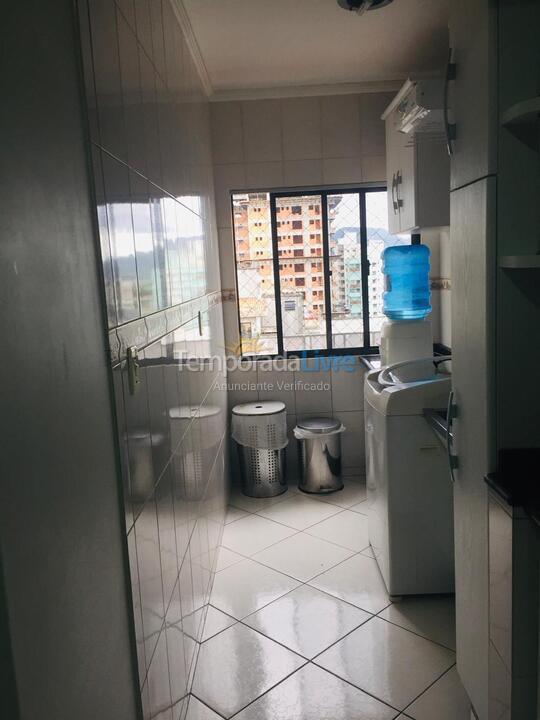 Apartamento para aluguel de temporada em Itapema (Meia Praia)