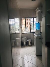 02 quartos, próximos ao Shopping Russi Russi