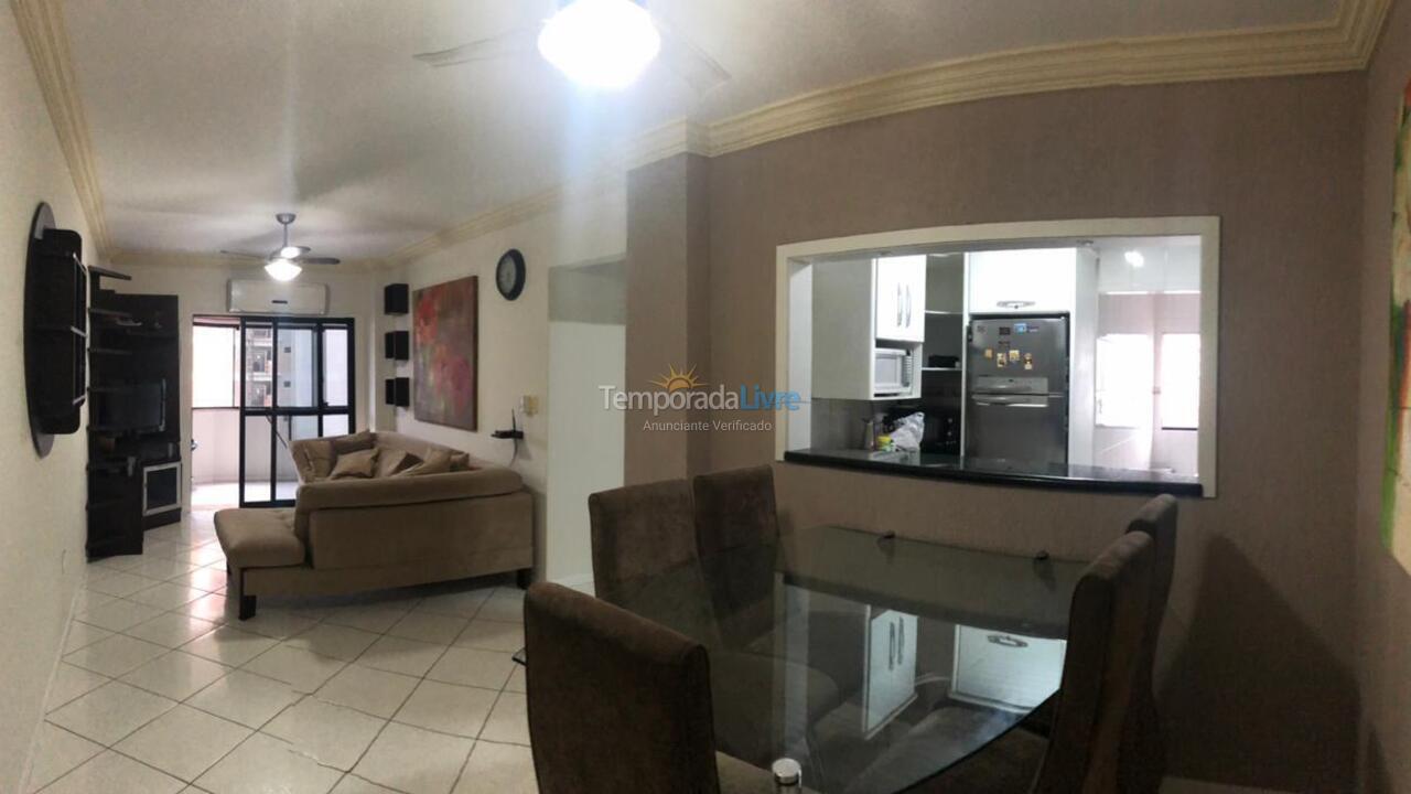 Apartamento para aluguel de temporada em Itapema (Meia Praia)