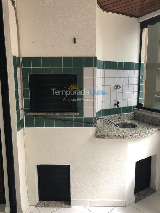 Apartamento para aluguel de temporada em Itapema (Meia Praia)