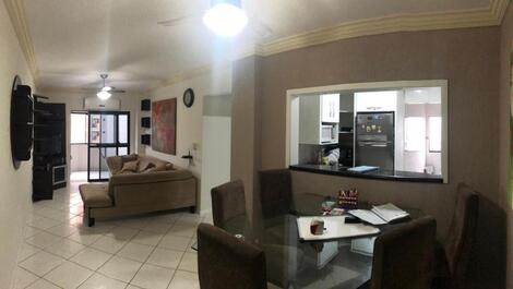 02 quartos, próximos ao Shopping Russi Russi