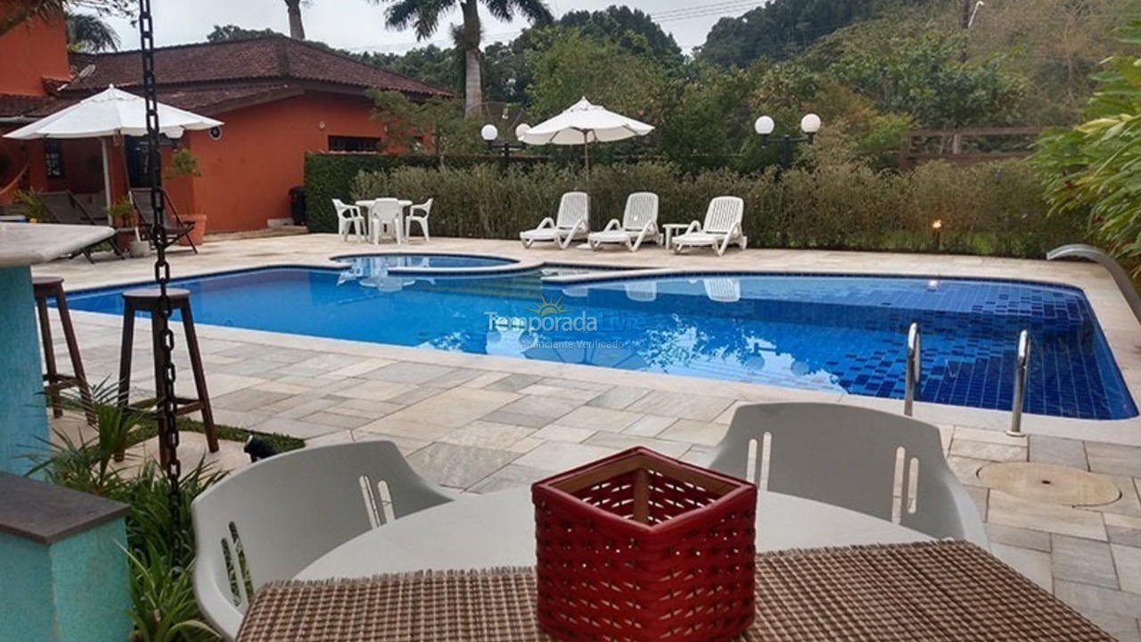 Casa para alquiler de vacaciones em São Sebastião (Praia da Jureia)