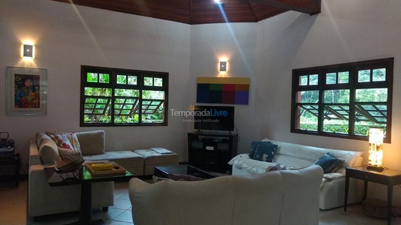 Casa para alquiler de vacaciones em São Sebastião (Praia da Jureia)