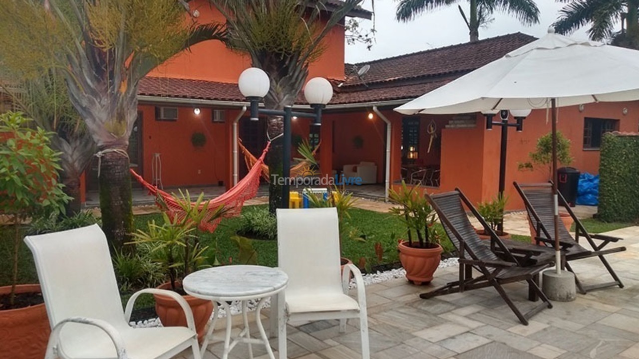 Casa para alquiler de vacaciones em São Sebastião (Praia da Jureia)
