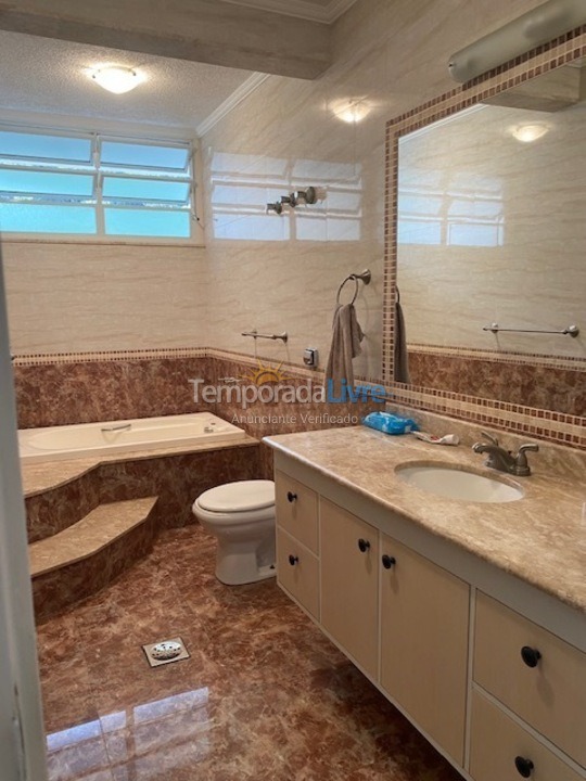 Apartamento para alquiler de vacaciones em Guarujá (Pitangueiras)