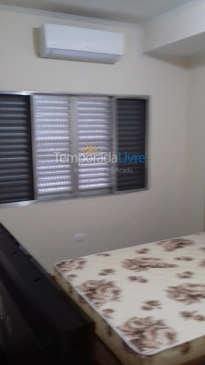 Apartamento para aluguel de temporada em Praia Grande (Solemar)