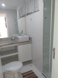 Ape 3 quartos, completo, pertinho da praia- [editado]