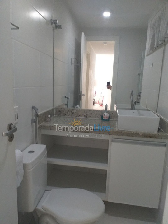 Apartamento para aluguel de temporada em Lauro de Freitas (Praia de Buraquinho Vilas do Atlantico)