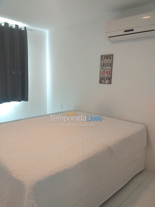 Apartamento para aluguel de temporada em Lauro de Freitas (Praia de Buraquinho Vilas do Atlantico)