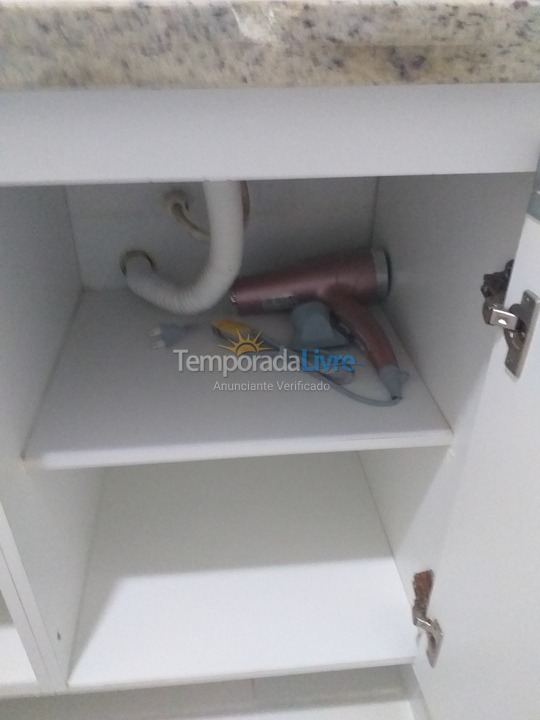 Apartamento para aluguel de temporada em Lauro de Freitas (Praia de Buraquinho Vilas do Atlantico)
